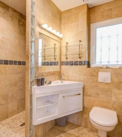 Bormes-les-mimosas Sleeps 14 Pool Air Con 빌라